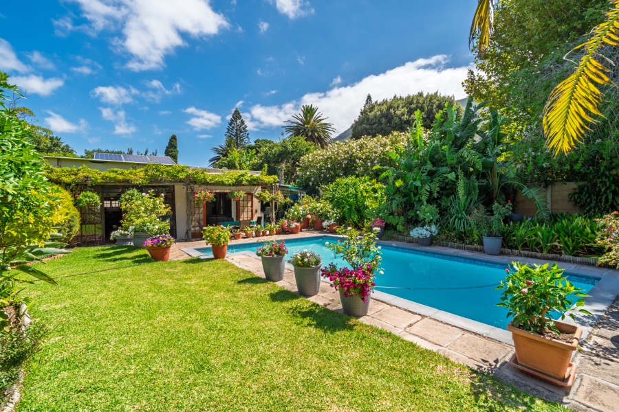 To Let 1 Bedroom Property for Rent in Beach Estate Western Cape